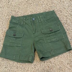 NWOT Kut from the Kloth Elliot cargo shorts, size 0